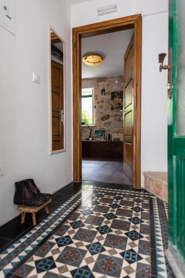 Guesthouse Nina Кастель-Нови Экстерьер фото